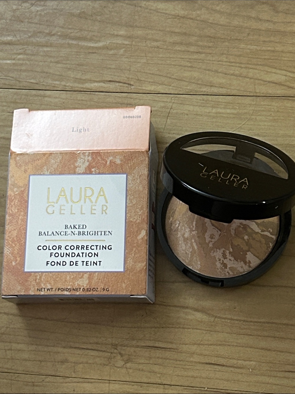Laura Geller Baked Balance Brighten Color Correcting Foundation Compact - Light